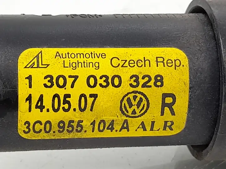 Volkswagen PASSAT B6 (2005 - 2010) 3C0955104A Распылители омывателя — фото 2