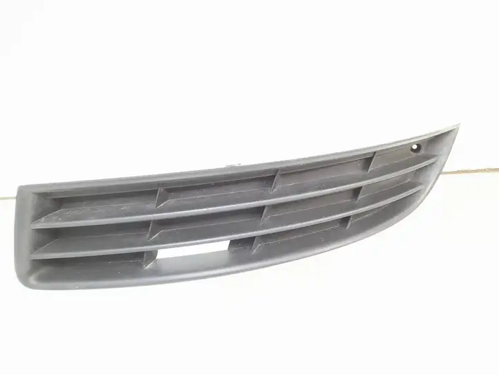 Volkswagen PASSAT B6 (2005 - 2010) 3C0853665 Нижняя решетка переднего бампера — фото 1