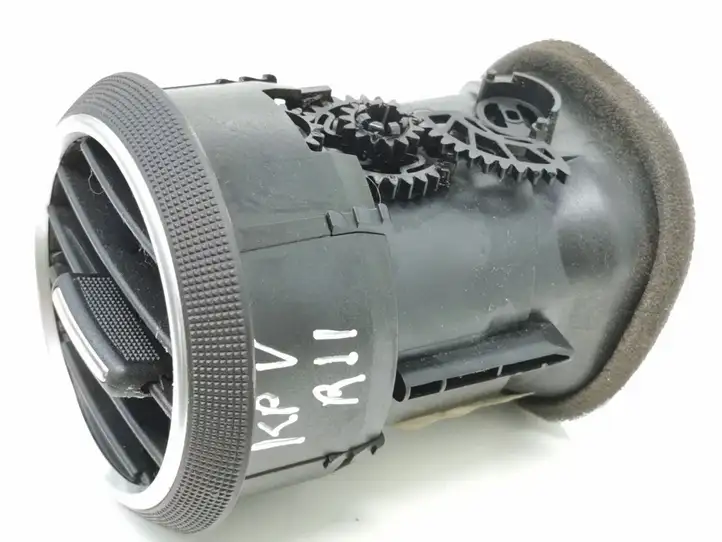 Audi A3/S3 8P (2004 - 2008) 8P0820901A5PR Боковой воздушный дефлектор — фото 2