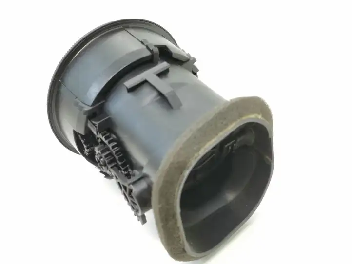 Audi A3/S3 8P (2004 - 2008) 8P0820901A5PR Боковой воздушный дефлектор — фото 4
