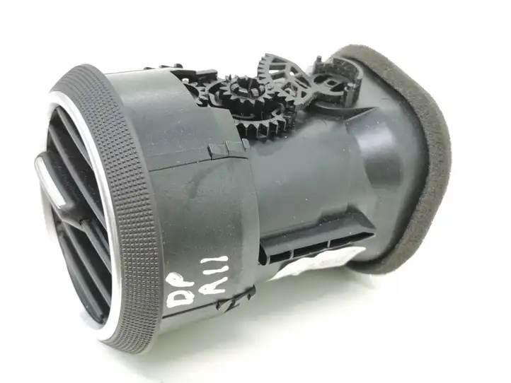 Audi A3/S3 8P (2004 - 2008) 8P0820901A5PR Боковой воздушный дефлектор — фото 4