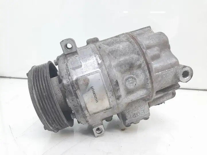 Volkswagen Jetta V (2005 - 2010) 1K0820803Q Компрессор (насос) кондиционера воздуха — фото 4