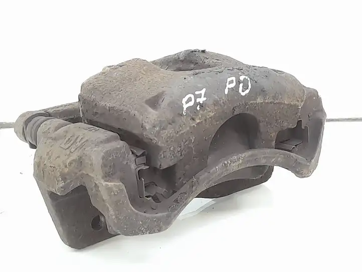 Toyota Auris 150 (2006 - 2012) Тормозной суппорт передний — фото 2