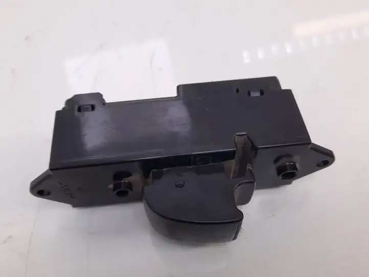 Mitsubishi Outlander (2007 - 2012) 8608A062 Кнопка стеклоподъемников — фото 2