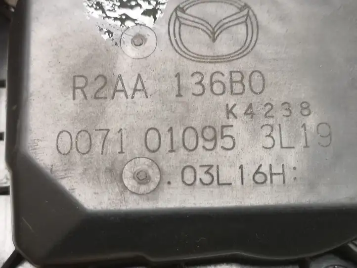 Mazda 6 (2009 - 2012) R2AA136B0 Дроссельная заслонка — фото 4