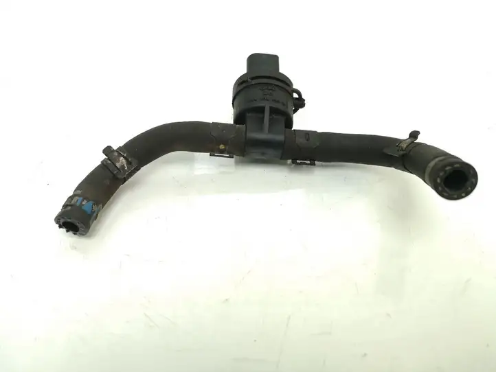 Volkswagen Touran I (2003 - 2010) 038906081B Трубка топливной системы — фото 2