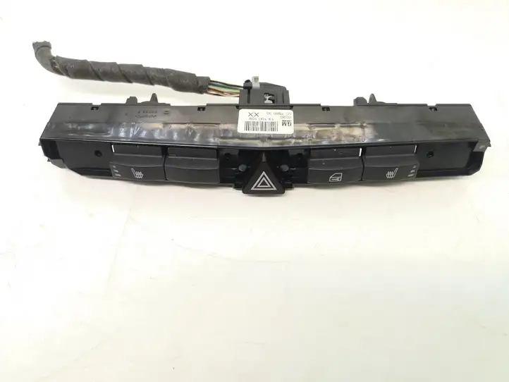 Opel Astra H (2004 - 2009) 13100109 Включатель аварийных фонарей — фото 1