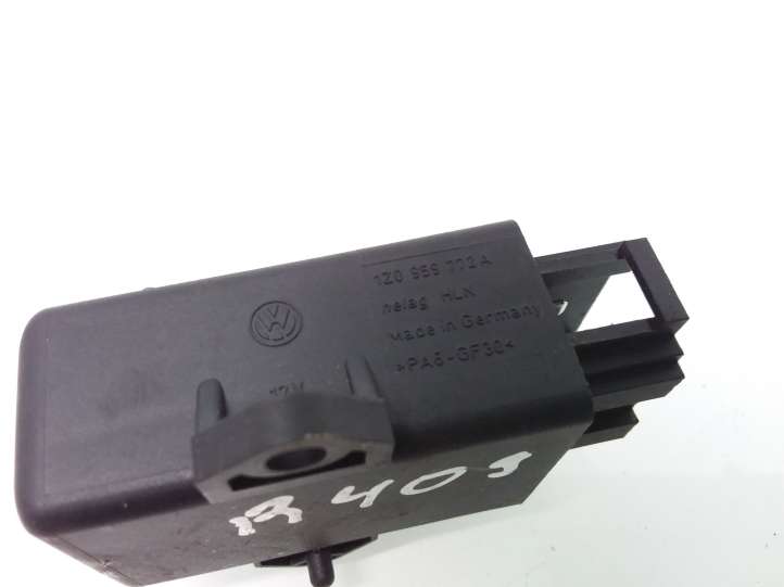 Skoda Octavia Mk2 (1Z) (2004 - 2013)  1Z0959772A Реле обогрева