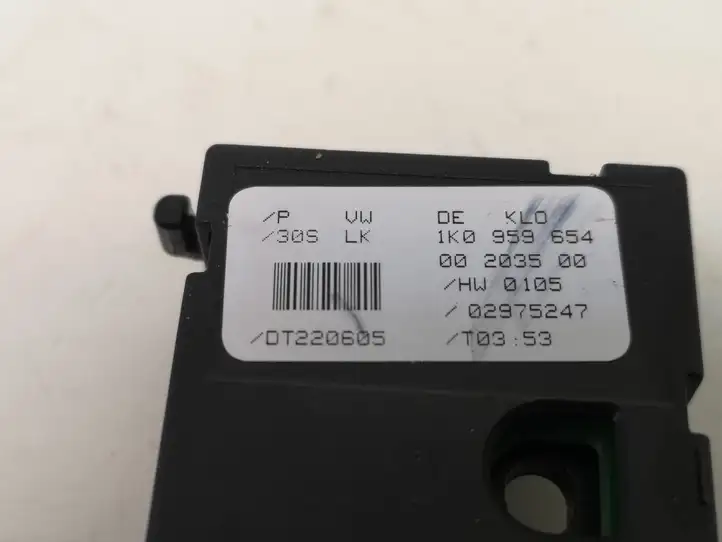 Audi A3/S3 8P (2004 - 2008) 1K0959654 Датчик угла поворота руля — фото 4