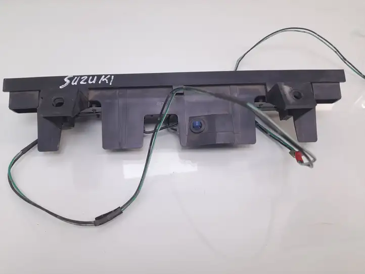 Suzuki Grand Vitara I (1998 - 2005) 3581065D0 Дополнительный стоп фонарь — фото 3