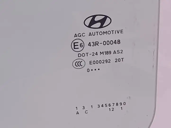 Hyundai ix35 (2009 - 2013) Стекло задней двери — фото 2