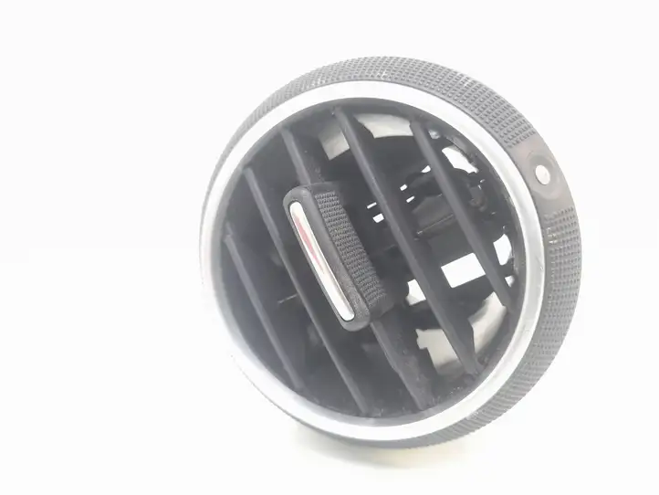 Audi A3/S3 8P (2004 - 2008) 8P0820901A Боковой воздушный дефлектор — фото 2