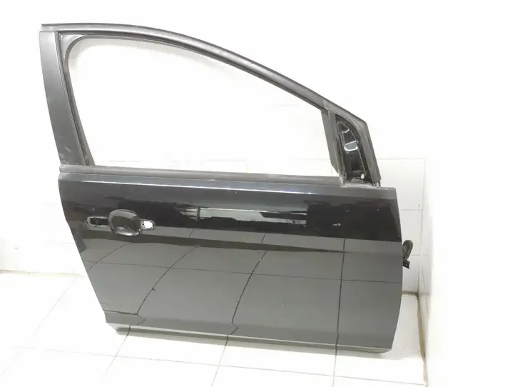 Ford Focus (2011 - 2015) Дверь — фото 4