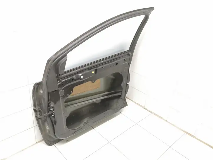 Ford Focus (2011 - 2015) Дверь — фото 9
