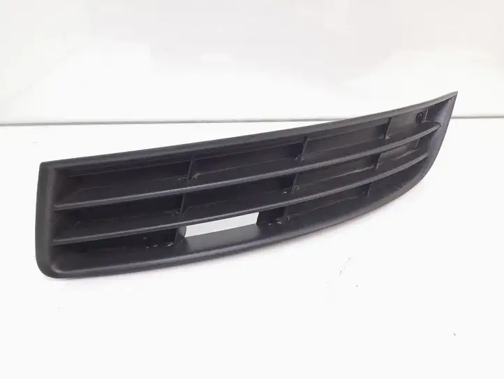 Volkswagen PASSAT B6 (2005 - 2010) 3C0853665 Нижняя решетка переднего бампера — фото 1