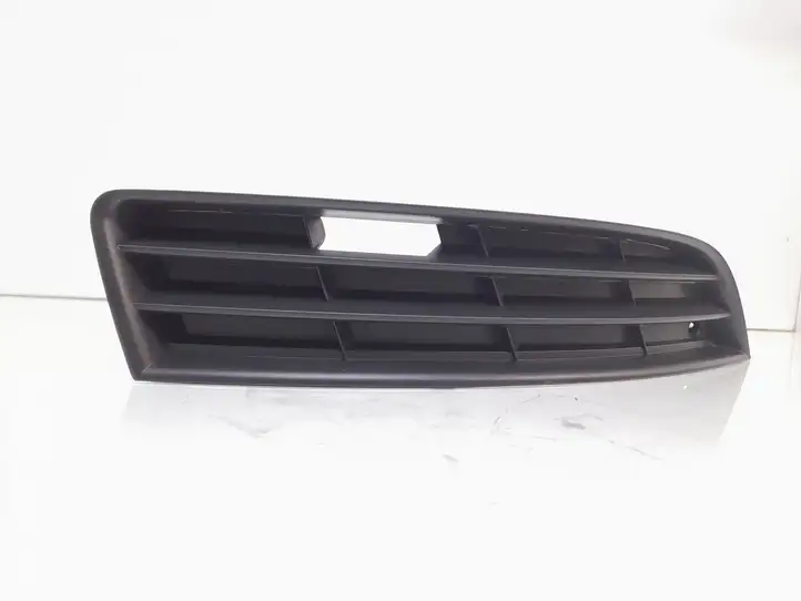 Volkswagen PASSAT B6 (2005 - 2010) 3C0853666 Нижняя решетка переднего бампера — фото 1