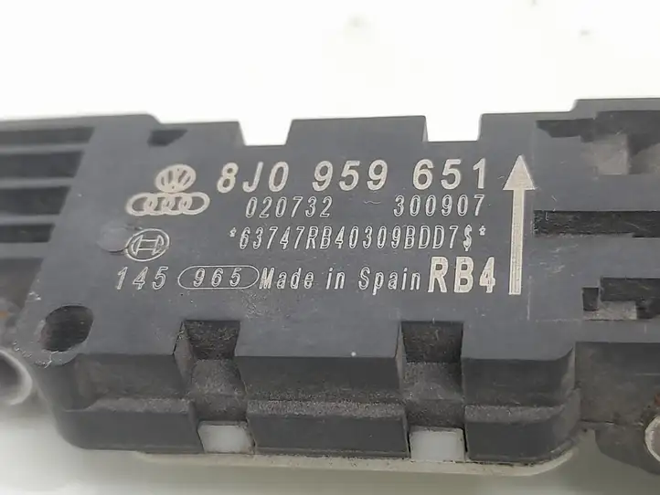 Audi A3/S3 8P (2004 - 2008) 8J0959651 Датчик удара SRS — фото 3