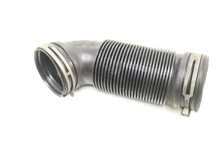 Volkswagen PASSAT B6 (2005 - 2010) 1K0129684B Детали воздухозаборника — фото 1