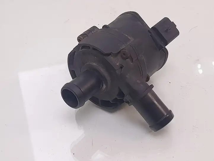 Renault Master III (2010 - ) 925164GA0A насос охлаждения — фото 1