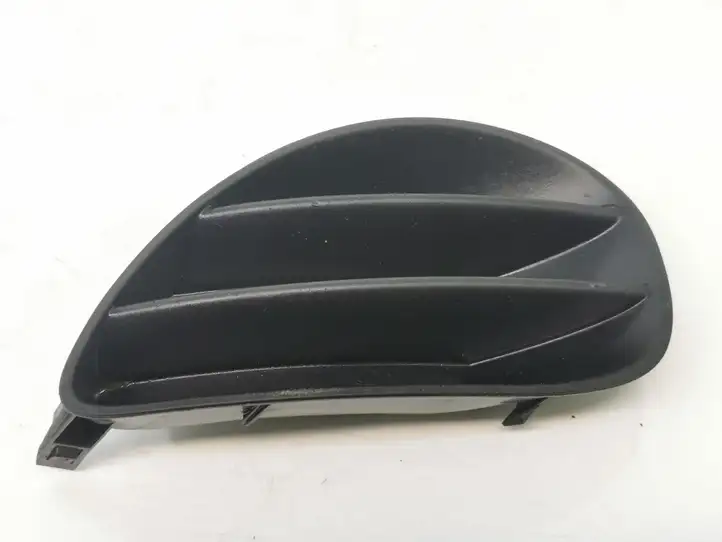 Toyota Yaris (2005 - 2009) 814820D020 Нижняя решетка переднего бампера — фото 6
