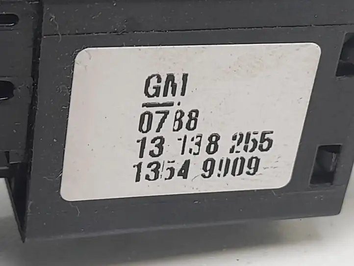 Opel Vectra C (2005 - 2009) 13138255 Включатель аварийных фонарей — фото 3