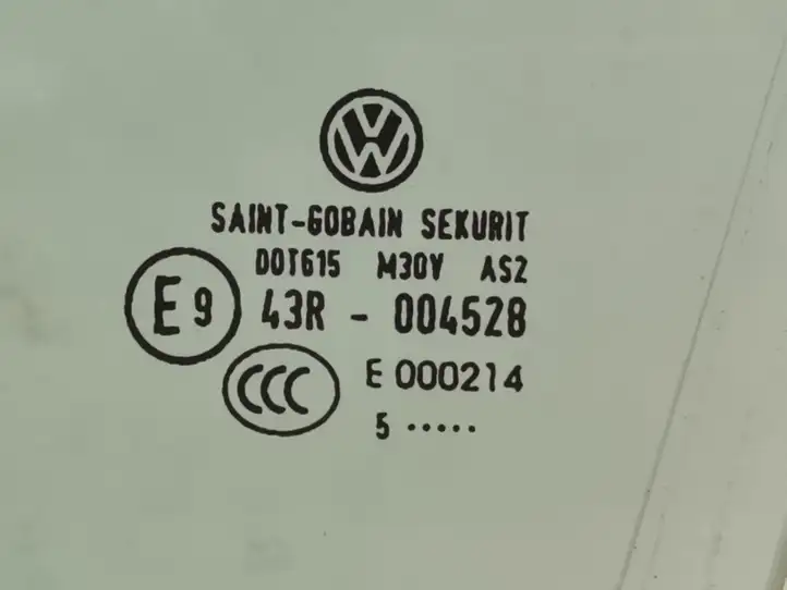 Volkswagen Jetta V (2005 - 2010) Форточка двери — фото 2