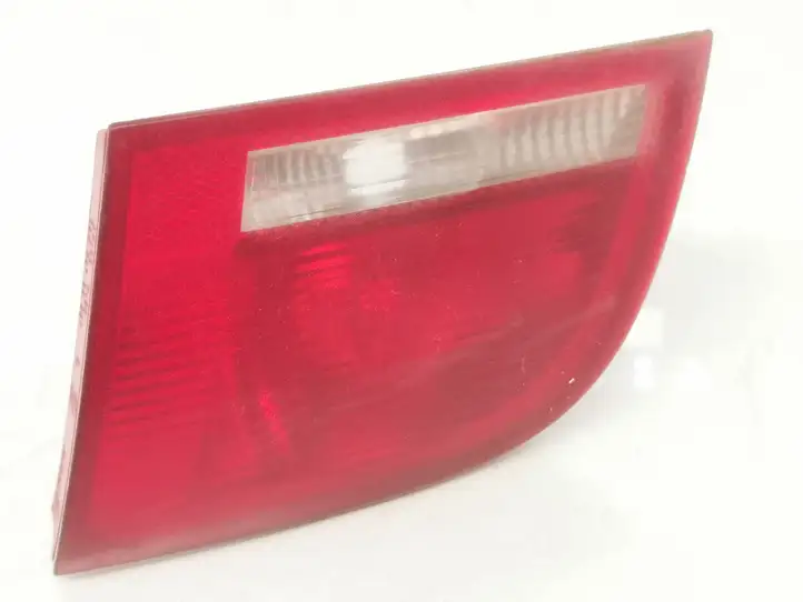 Audi A3/S3 8P (2004 - 2008) 8P4945093B20S Задний фонарь в крышке багажника — фото 5