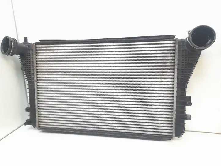 Skoda Octavia Mk2 (1Z) (2004 - 2013) 1K0145803L Интеркулер — фото 1