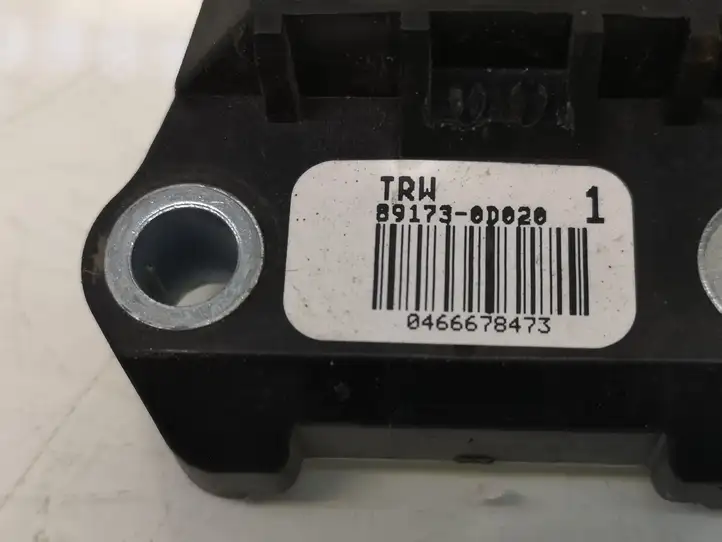 Toyota Yaris (2005 - 2009) 891730D020 Датчик удара SRS — фото 2