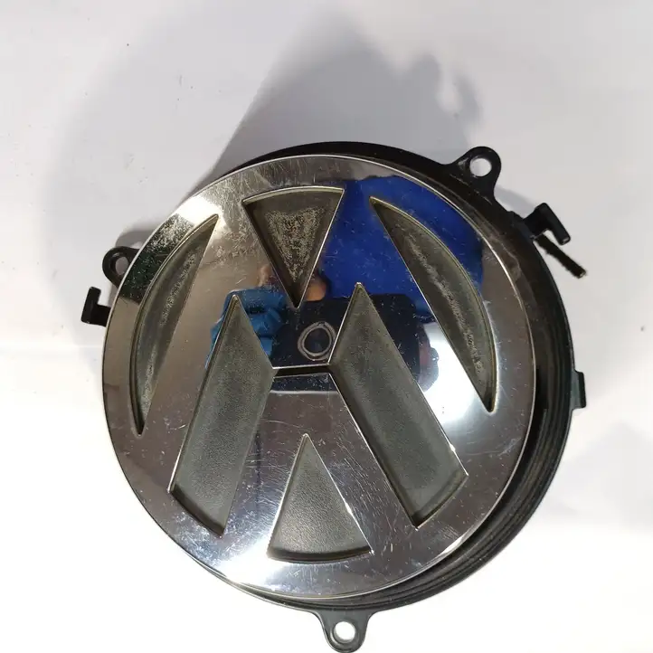 Volkswagen Golf V (2003 - 2009) 1K0827469E Ручка крышки багажника — фото 1