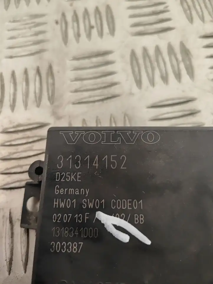 Volvo V60 (2013 - 2018) 31314152 Блок управления парктрониками — фото 2