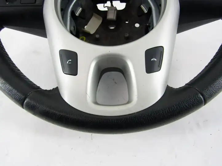 Kia Venga (2010 - 2014) Руль — фото 3