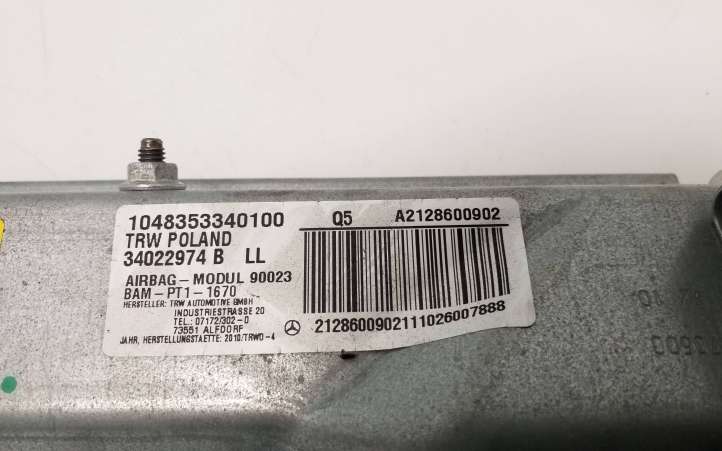 Mercedes-Benz E W212 (2009 - 2016)  A2128600902 Подушка безопастности колен