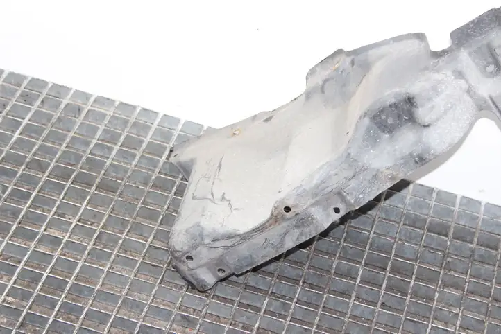 Toyota Corolla Verso E121 (2004 - 2007) 514080F010 Защита двигателя — фото 2