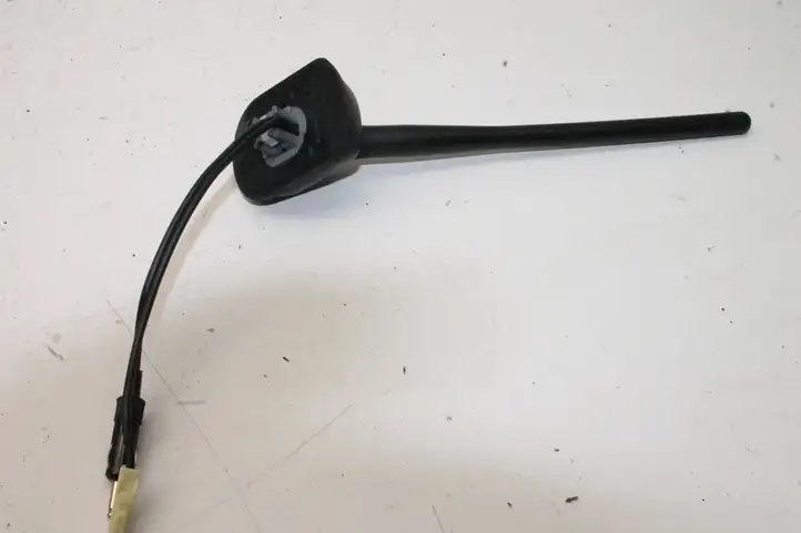 Mitsubishi Outlander (2012 - 2014) GPS антенна — фото 3