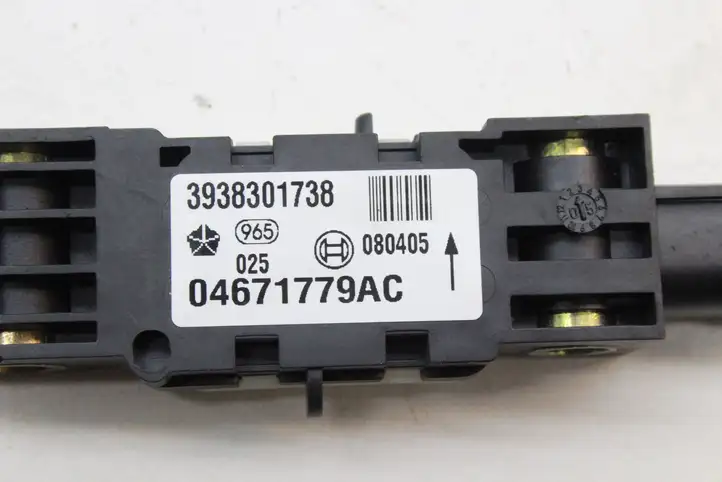 Jeep Grand Cherokee (WK) (2004 - 2010) 04671779AC Датчик удара SRS — фото 4