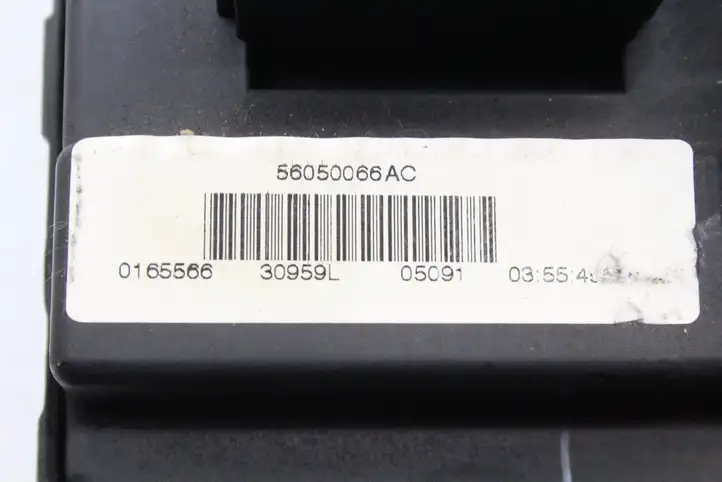 Jeep Grand Cherokee (WK) (2004 - 2010) 56050066AC Блок монтирования реле — фото 5