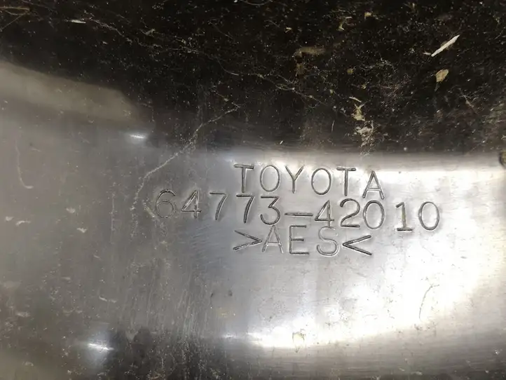 Toyota RAV 4 (XA20) (2000 - 2005) 6477342010 Обшивка ниши запасного колеса — фото 3