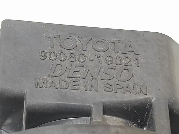 Toyota Yaris (2005 - 2009) 9008019021 Катушка зажигания — фото 3