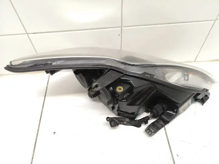 Ford Focus (2011 - 2015) 8M5113D155CF Передняя фара — фото 4
