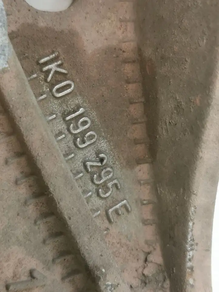 Volkswagen Golf V (2003 - 2009) 1K0199295E Вилка подвески — фото 6
