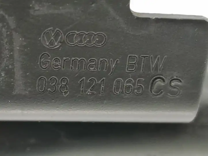 Volkswagen Golf V (2003 - 2009) 038121065CS Шланги системы охлаждения — фото 4