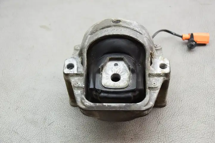 Audi A5 8T 8F (2007 - 2011) 8K0199381 Опора двигателя — фото 8
