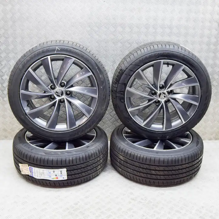 Skoda Superb B8 (3V) (2015 - 2023)  3V0601025AL 