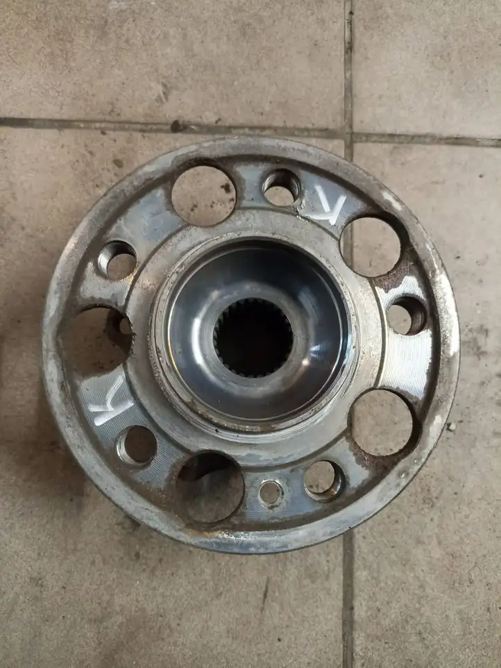 Mercedes-Benz C W205 (2014 - 2021)   Подшипник колеса