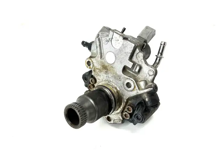 Mercedes-Benz C W204 (2007 - 2014) A6510701201 Топливный насос — фото 4