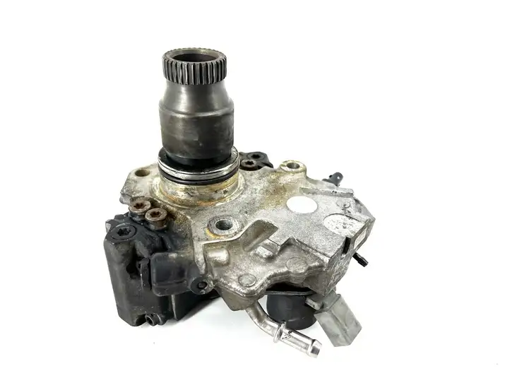 Mercedes-Benz C W204 (2007 - 2014) A6510701201 Топливный насос — фото 10