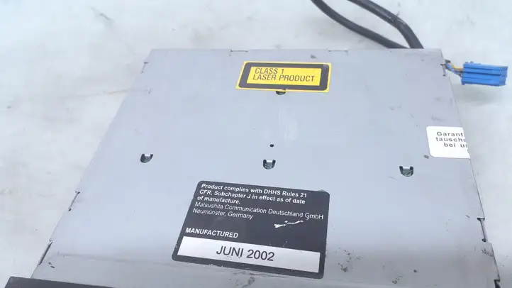 Volkswagen Transporter-Caravelle (2003 - 2009)   CD/DVD чейнджер