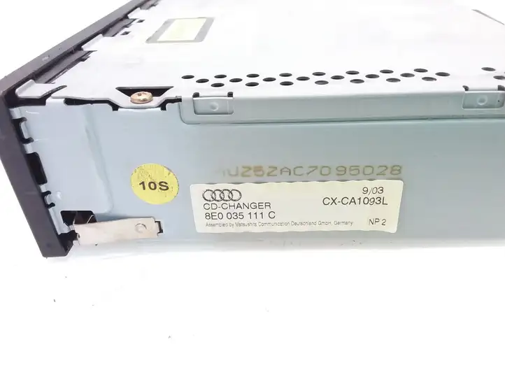 Audi A4 S4 B6 8E 8H (2000 - 2006) 8E0035111C CD/DVD чейнджер — фото 4