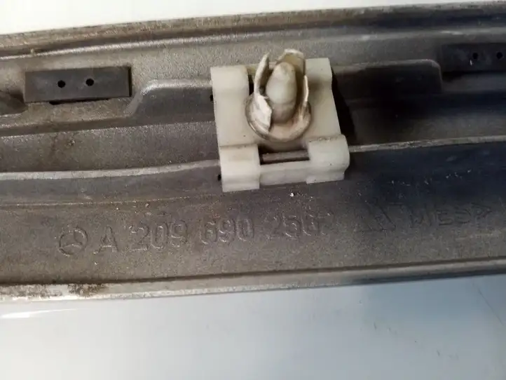 Mercedes-Benz CLK A209,C209 (2002 - 2009)  A2096902562 Другая внешняя деталь